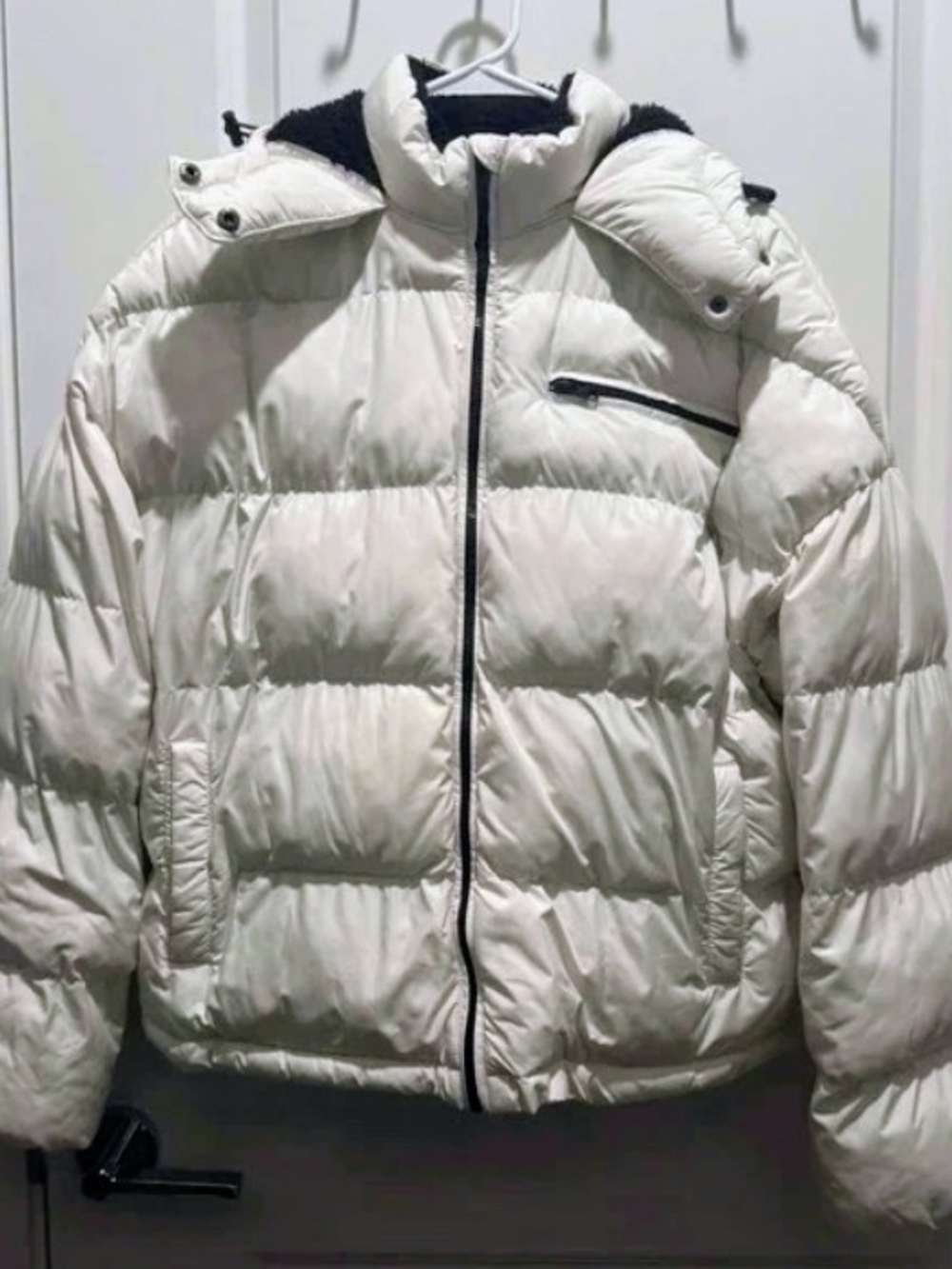 Arizona Jean Company White Puffer Jacket Hooded with Black Trim